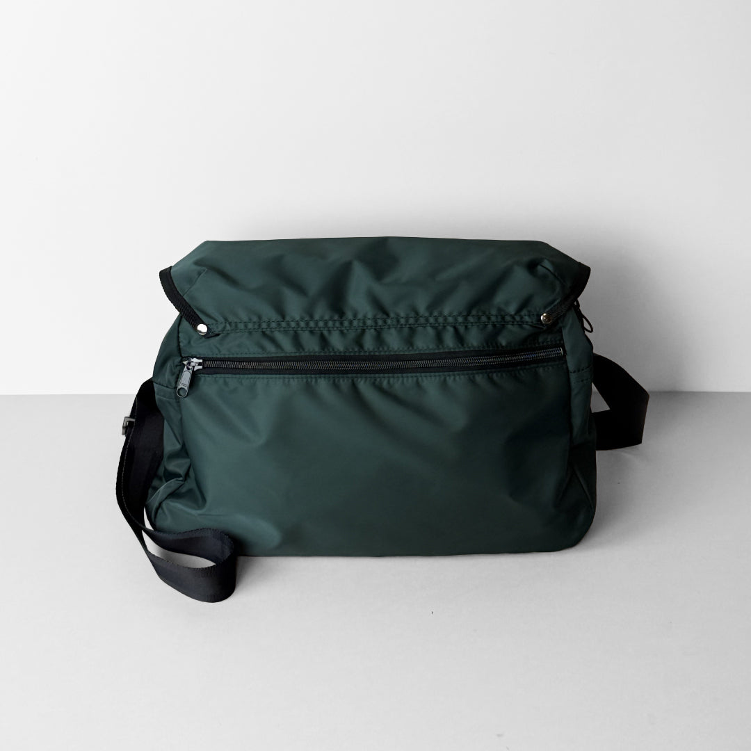 BAG'n'NOUN バッグンナウン|普段使いからトラベルまで対応する万能バッグTRAVEL SHOULDER LITE|70021049