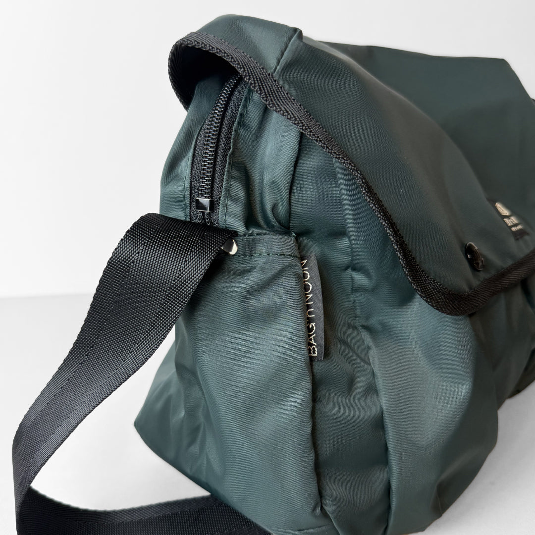 BAG'n'NOUN バッグンナウン|普段使いからトラベルまで対応する万能バッグTRAVEL SHOULDER LITE|70021049