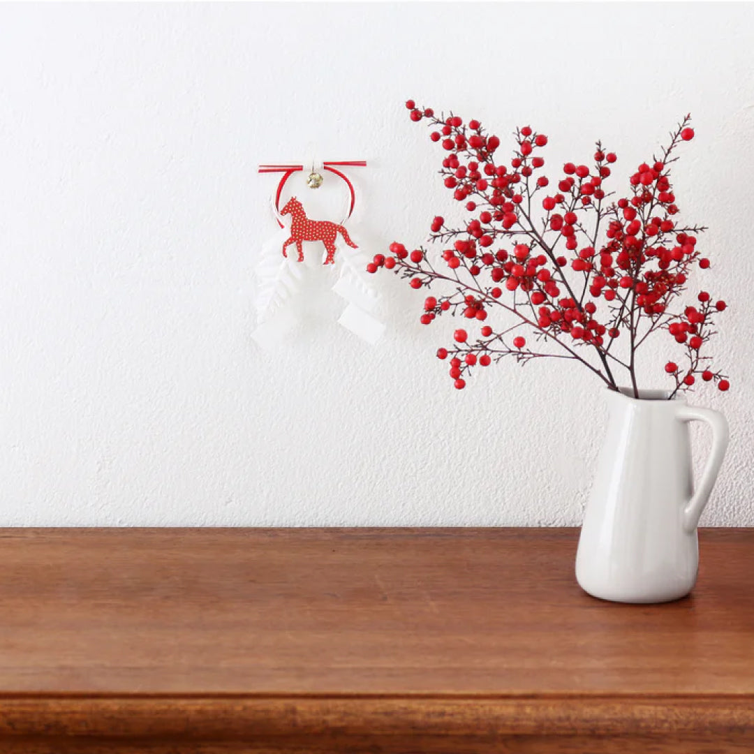 2026お正月飾りご予約商品|medetaya modern|干支飾り 水引紙垂かざり うま(金・赤)M サイズ|モダンなしめ飾り・お正月飾り|636000175、636000176