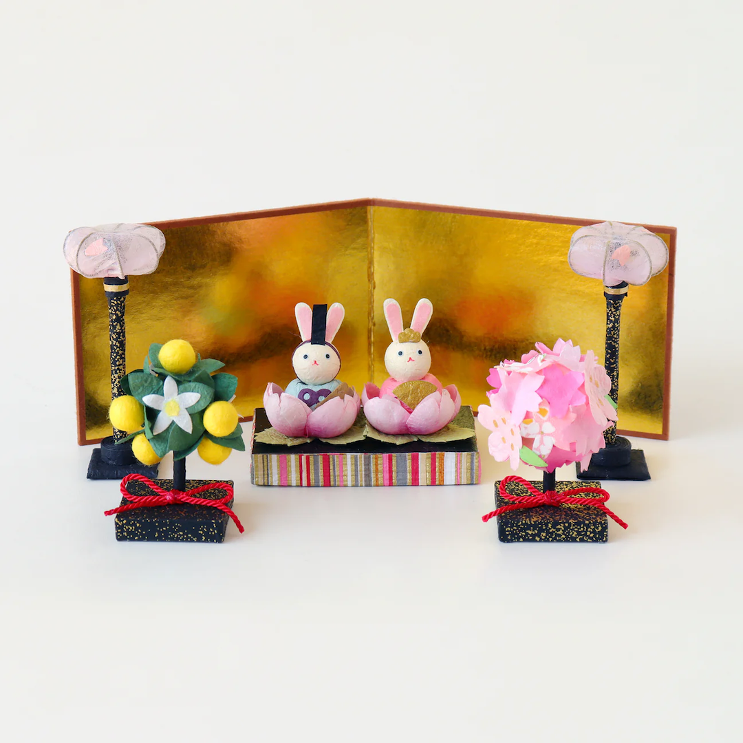 medetaya めでたや|金屏風 小|正月飾り 雛人形 五月人形 背景 屏風 和紙 金箔 置物 しつらえ 装飾 日本製|911040212