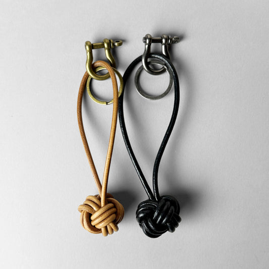 Lib Curate リブキュレート|ミニマルなフォルム The Knot Leather Key Chain|KC01