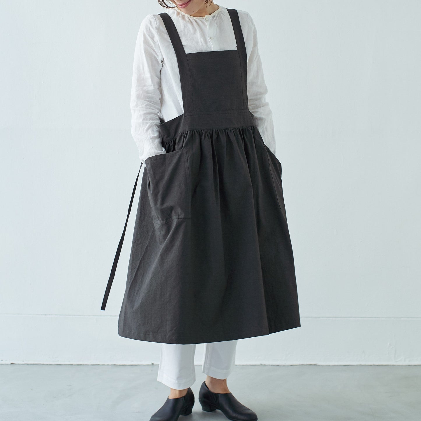 ピナフォアエプロン