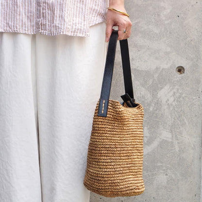Folna フォルナ｜Raffia ラフィア カゴバッグ ワンハンドル トートバッグ 本革 レザー 経年変化 軽量 肩掛け レディース｜K765023