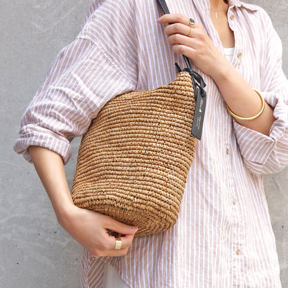 Folna フォルナ｜Raffia ラフィア カゴバッグ ワンハンドル トートバッグ 本革 レザー 経年変化 軽量 肩掛け レディース｜K765023