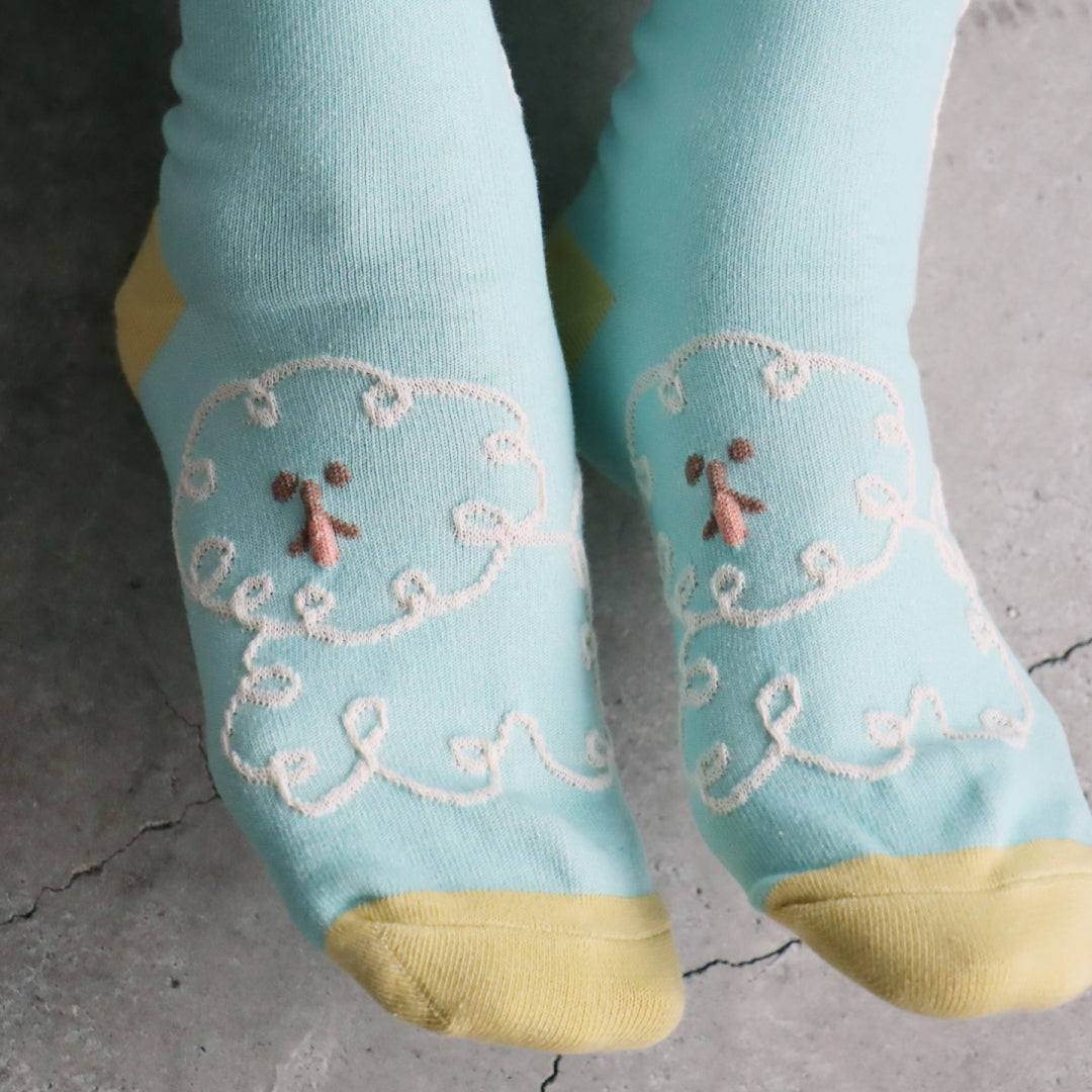 KIVISDOU きびす堂｜【2足組】ドローイングドッグ クルーソックス 犬柄 靴下 レディース 個性的 立体 刺繍 ｜k41174