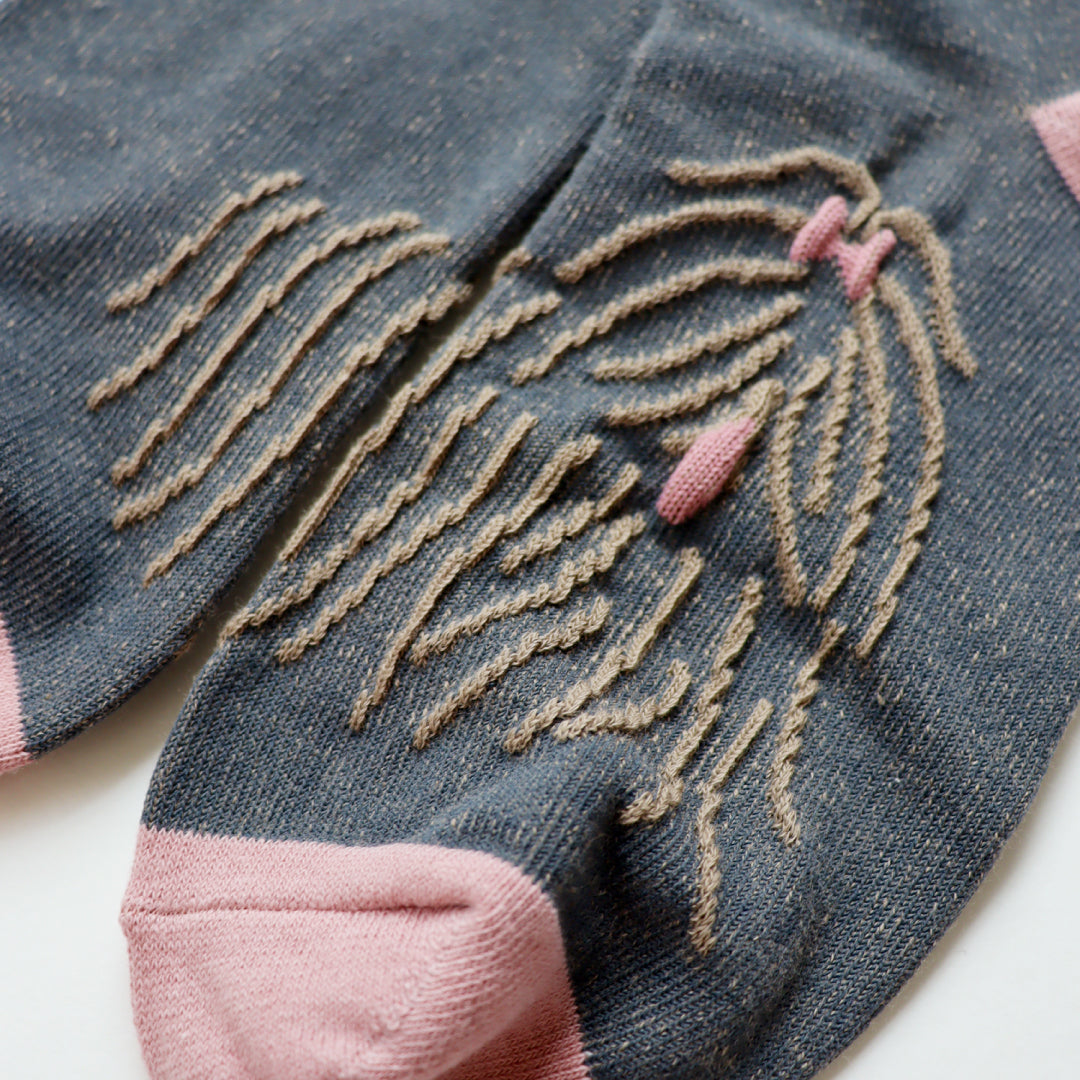 KIVISDOU きびす堂｜【2足組】ドローイングドッグ クルーソックス 犬柄 靴下 レディース 個性的 立体 刺繍 ｜k41174