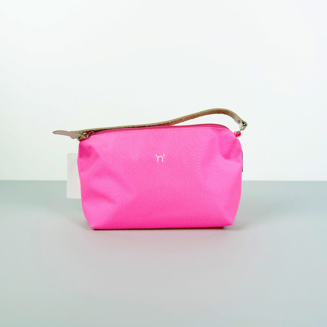 BAG'n'NOUN バッグンナウン｜使いやすいサイズ感  POUCH SHORT MNT ネオンカラーバッグ｜70021039