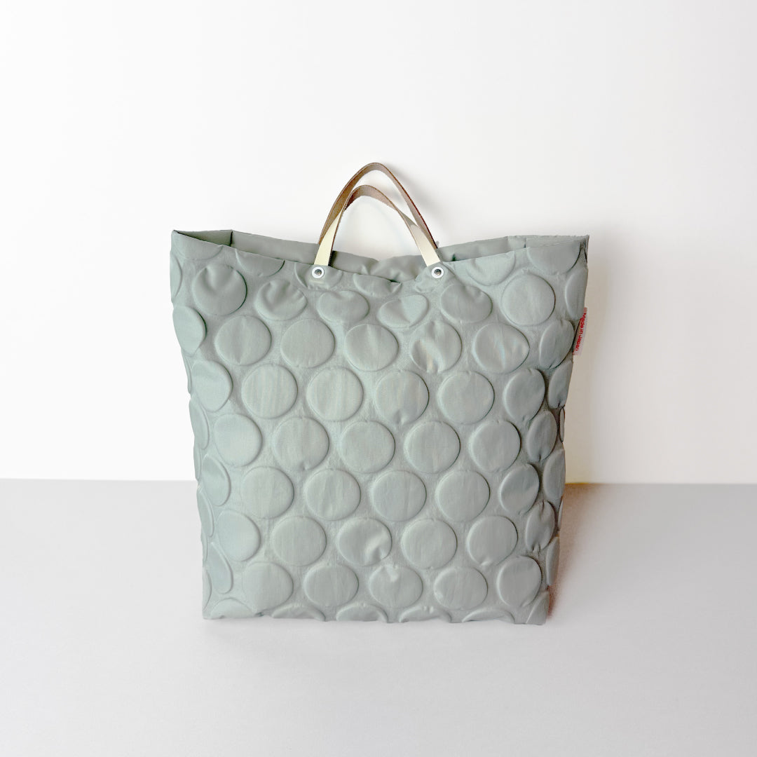 BAG'n'NOUN バッグンナウン｜ポップで軽量 DOTS PACK 立体ドットのトートバッグ｜70020726、70020941