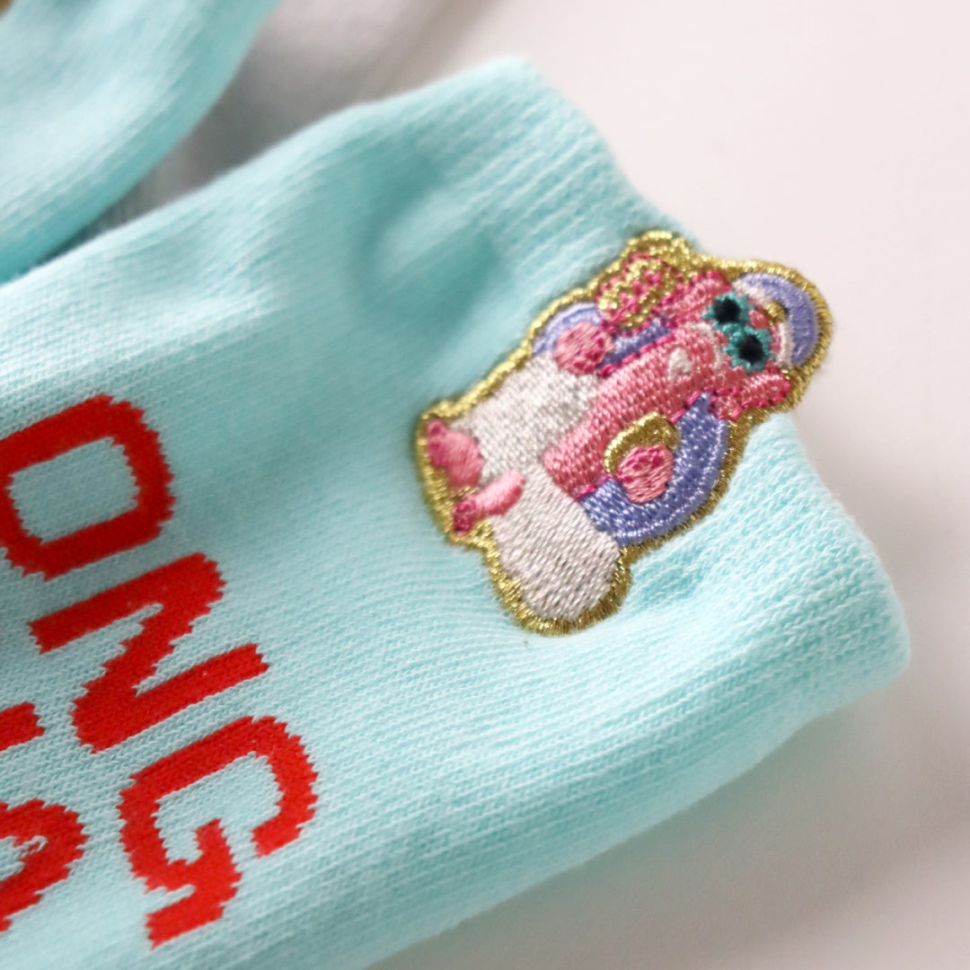 KIVISDOU きびす堂｜【2足組】金運・商売繁盛ベトナムのかみさまショートソックス (サマーバケーションVer) 刺繍 靴下 ギフト｜K31143