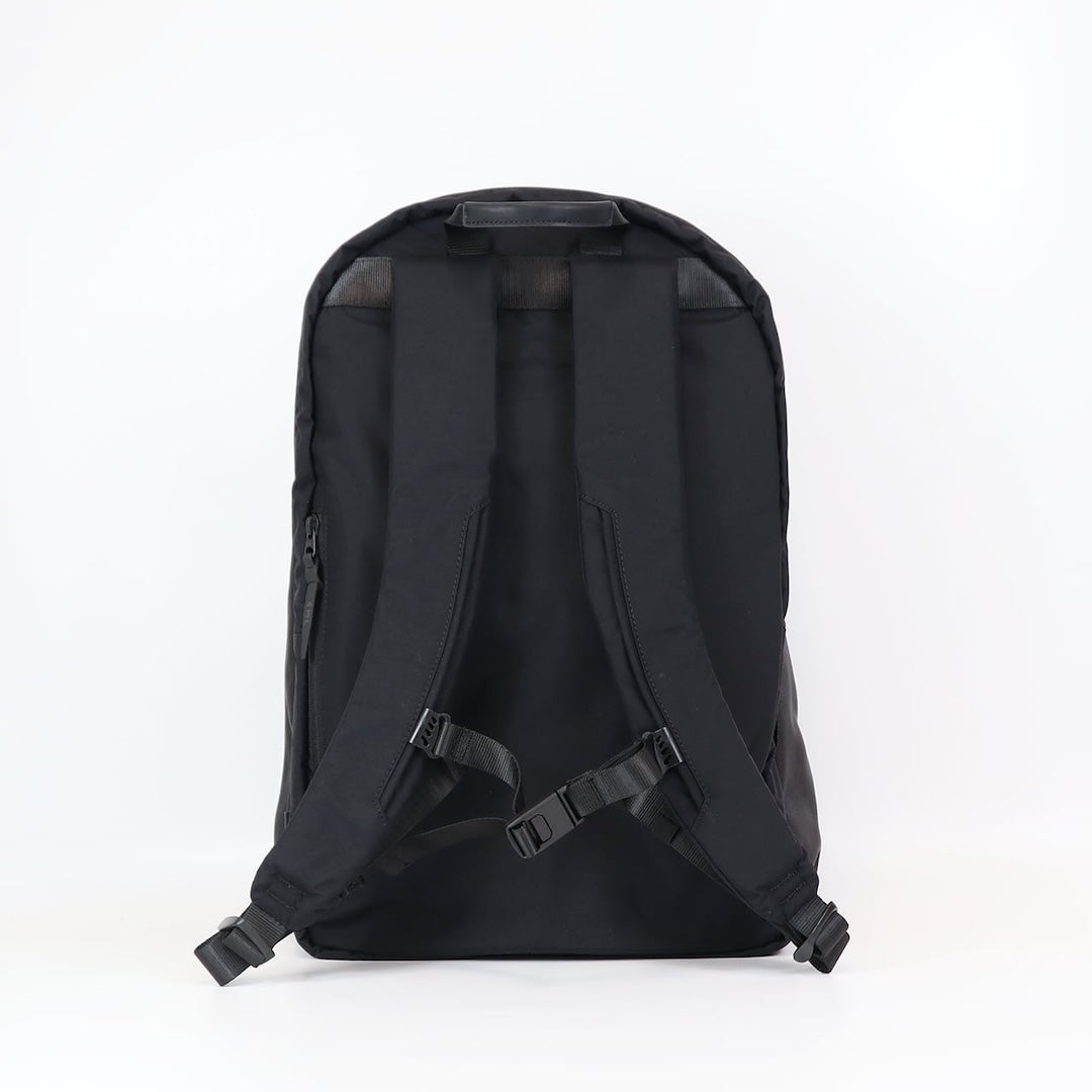SML エスエムエル｜DECLANシリーズ PILOT BACKPACK｜軽量625g FIDLOCK採用｜PC収納 カジュアル通勤対応｜K905051