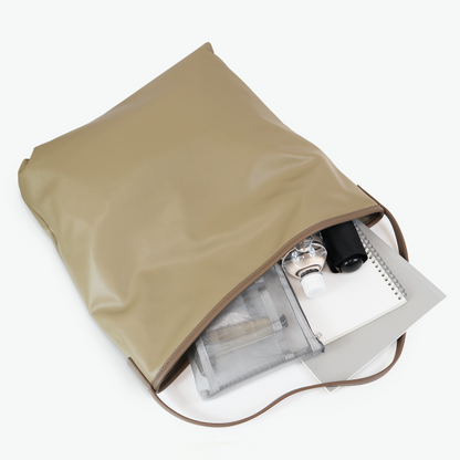 Uncoeur アンクール｜Kareemシリーズ DRAPE ONE SHOULDER ワンショルダーバッグ ユニセックス 軽量 合皮 本革 A4対応 肩掛け ドレープ ｜K906015