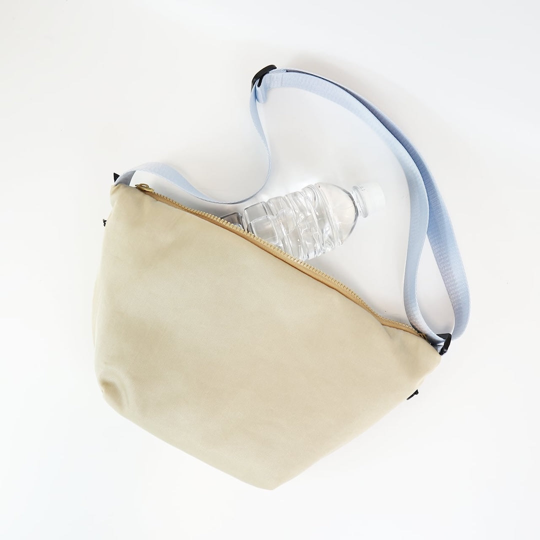 SML エスエムエル｜SALAHシリーズ STOMACH SHOULDERBAG ショルダーバッグSサイズ ナイロンツイル 撥水 軽量 500mlペットボトル収納可｜K905058