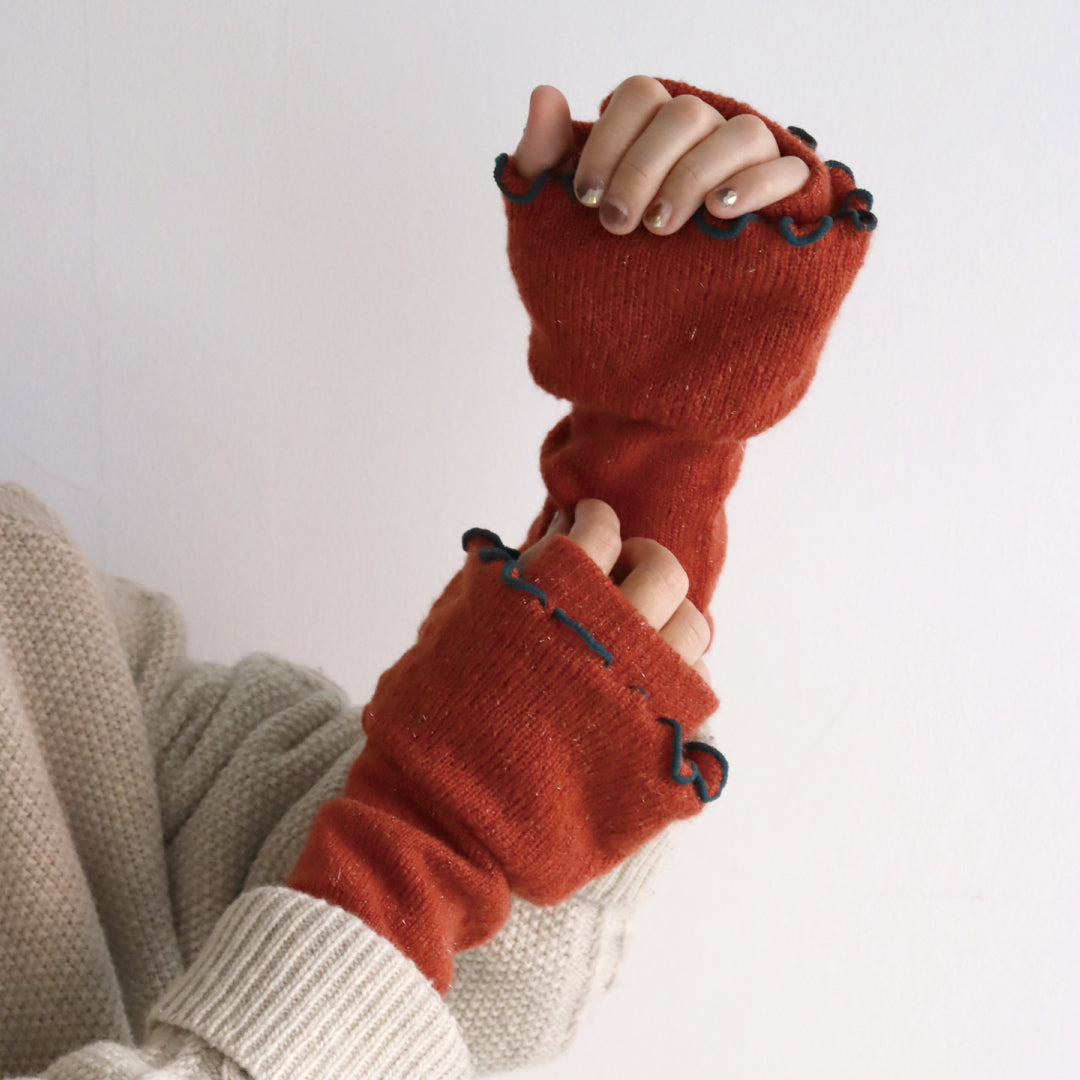 KIVISDOU きびす堂｜チューリップフリル ハンドウォーマー ｜ラメ入り 指なし手袋 スマホ操作も楽々！チクチクしないあったか防寒グッズ｜k61092