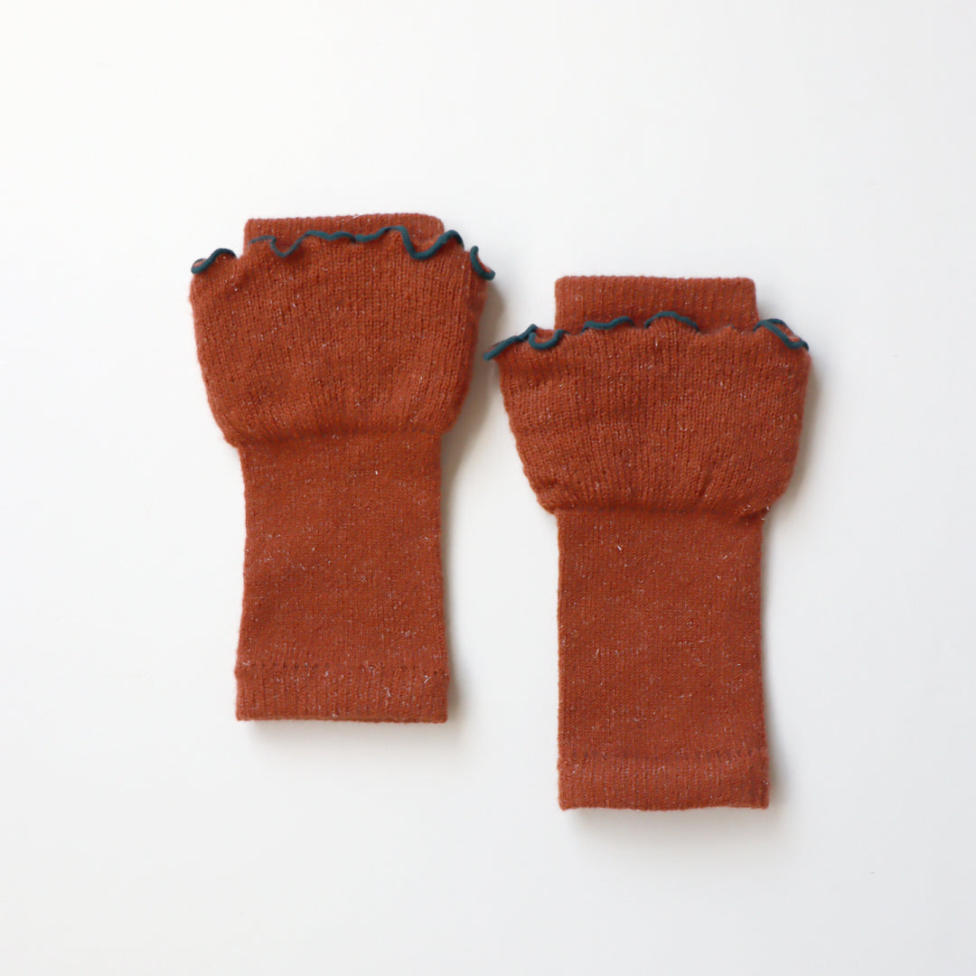 KIVISDOU きびす堂｜チューリップフリル ハンドウォーマー ｜ラメ入り 指なし手袋 スマホ操作も楽々！チクチクしないあったか防寒グッズ｜k61092