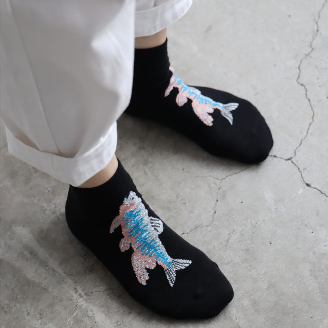 KIVISDOU きびす堂｜【２足組】オイカワ＆タナゴ 魚柄アンクルソックス レディース靴下  ラメ 個性的 春夏 キビスドウ｜K21107