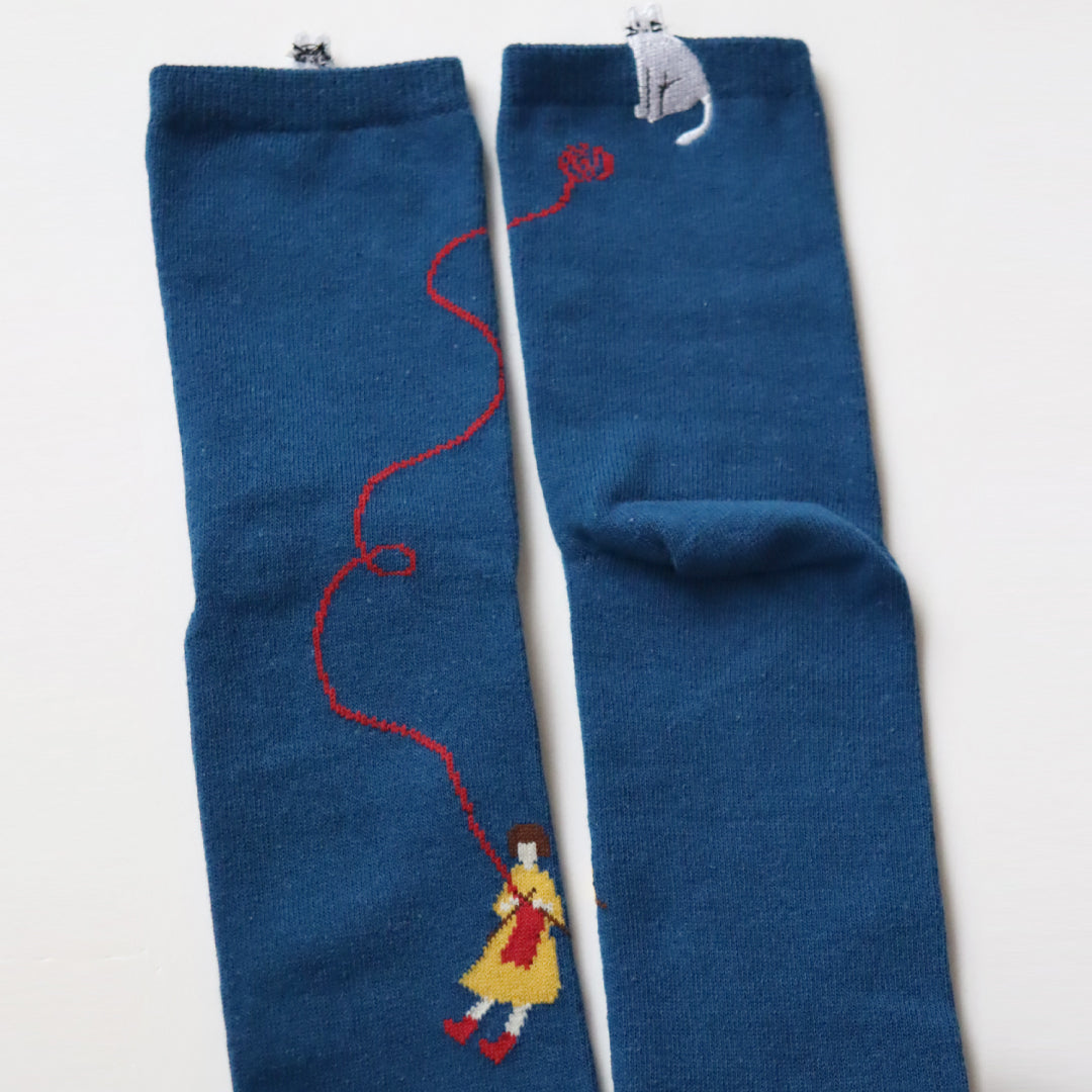 KIVISDOU きびす堂｜休日のひととき はみ出し刺繍 ショートソックス２足組｜周りと被らない 遊び心があるデザイン レディース靴下 秋冬 キビスドウ｜k31273