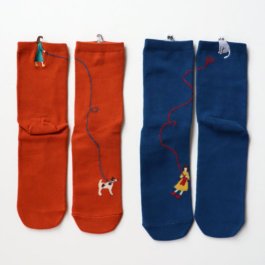 KIVISDOU きびす堂｜休日のひととき はみ出し刺繍 ショートソックス２足組｜周りと被らない 遊び心があるデザイン レディース靴下 秋冬 キビスドウ｜k31273