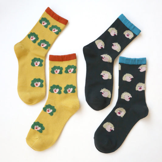 KIVISDOU きびす堂｜【2足組】ふさふさヘアー クルーソックス ユニーク総柄デザインで足元に遊び心をプラス｜k41049