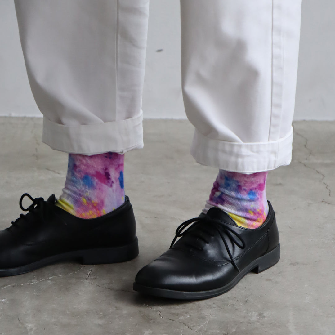 KIVISDOU きびす堂｜【2足組】青のねむり色のめざめ プリントクルーソックス 個性的 総柄 靴下 レディース ｜k41171