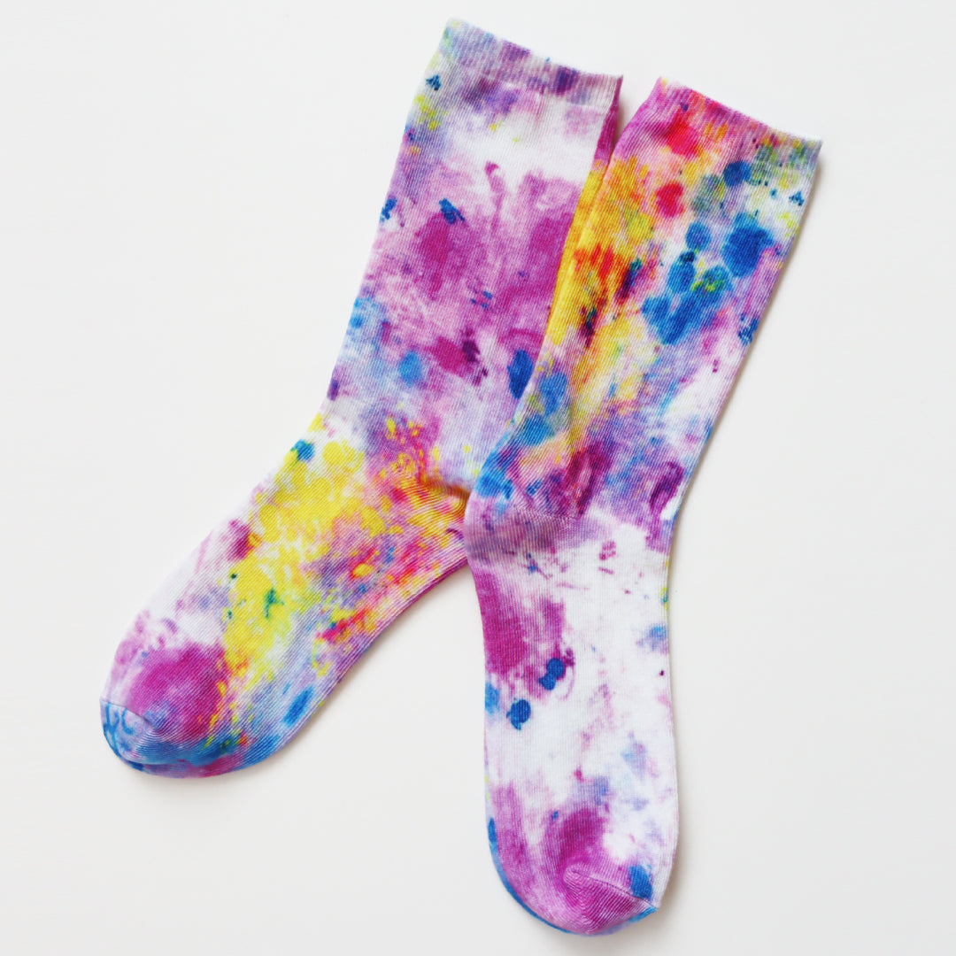 KIVISDOU きびす堂｜【2足組】青のねむり色のめざめ プリントクルーソックス 個性的 総柄 靴下 レディース ｜k41171