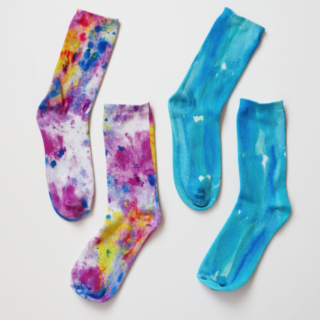 KIVISDOU きびす堂｜【2足組】青のねむり色のめざめ プリントクルーソックス 個性的 総柄 靴下 レディース ｜k41171