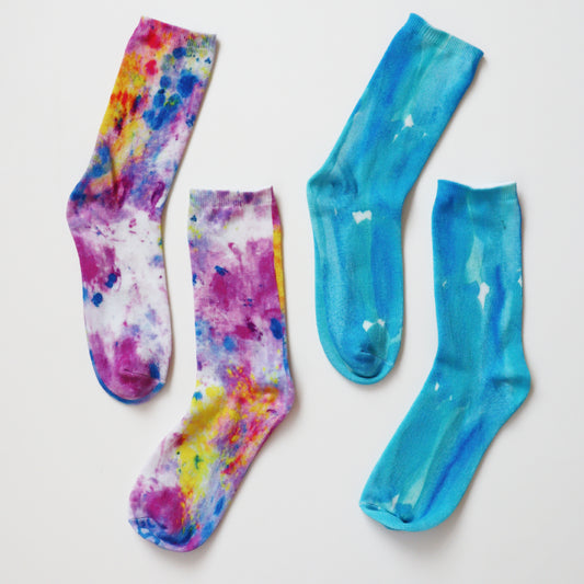 KIVISDOU きびす堂｜【2足組】青のねむり色のめざめ プリントクルーソックス 個性的 総柄 靴下 レディース ｜k41171