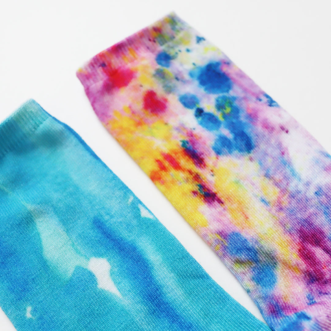 KIVISDOU きびす堂｜【2足組】青のねむり色のめざめ プリントクルーソックス 個性的 総柄 靴下 レディース ｜k41171