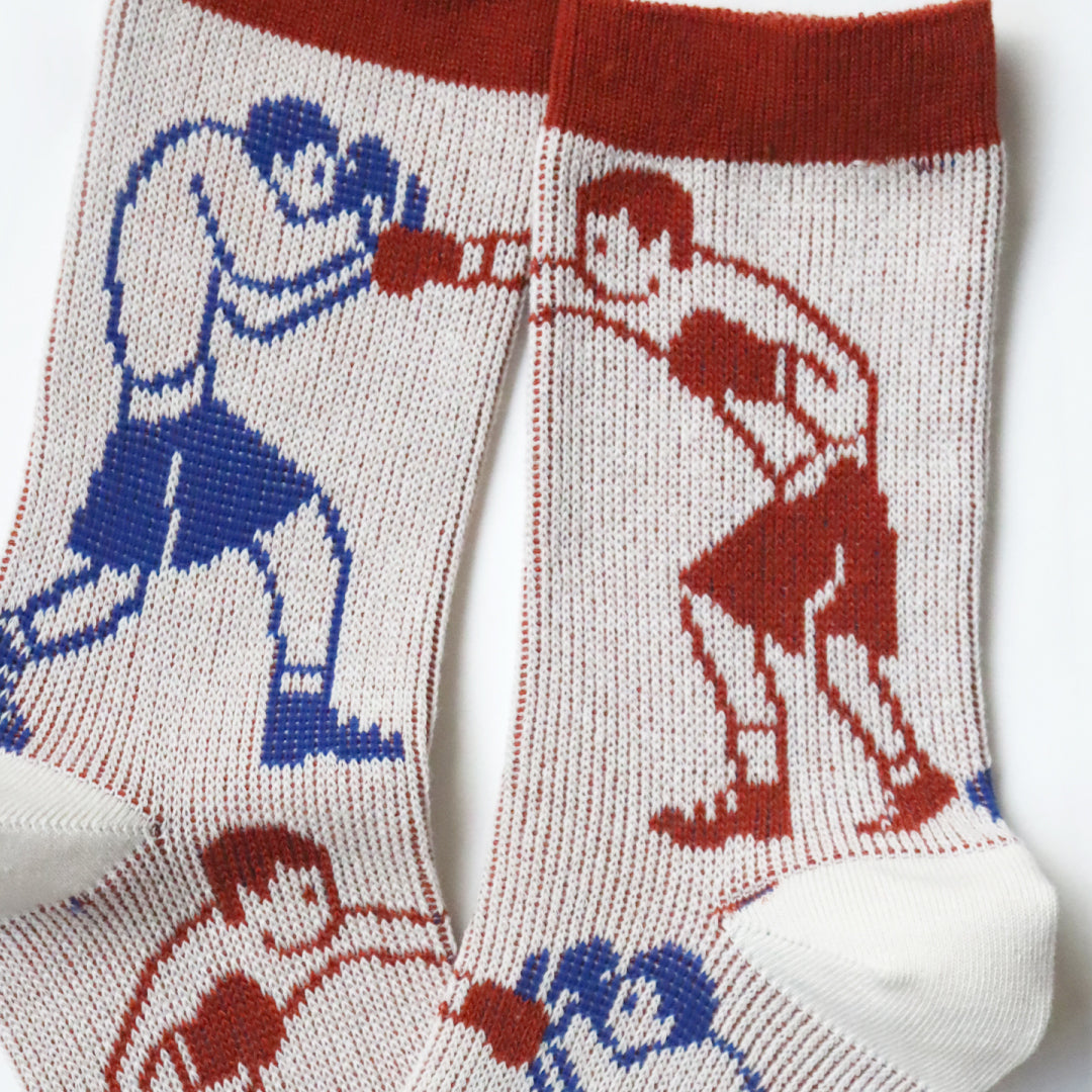 KIVISDOU きびす堂｜2足組 レトロゲーム風ボクサー＆ビールガール クルーソックス ファミコン風 ドット柄靴下 ｜k41027