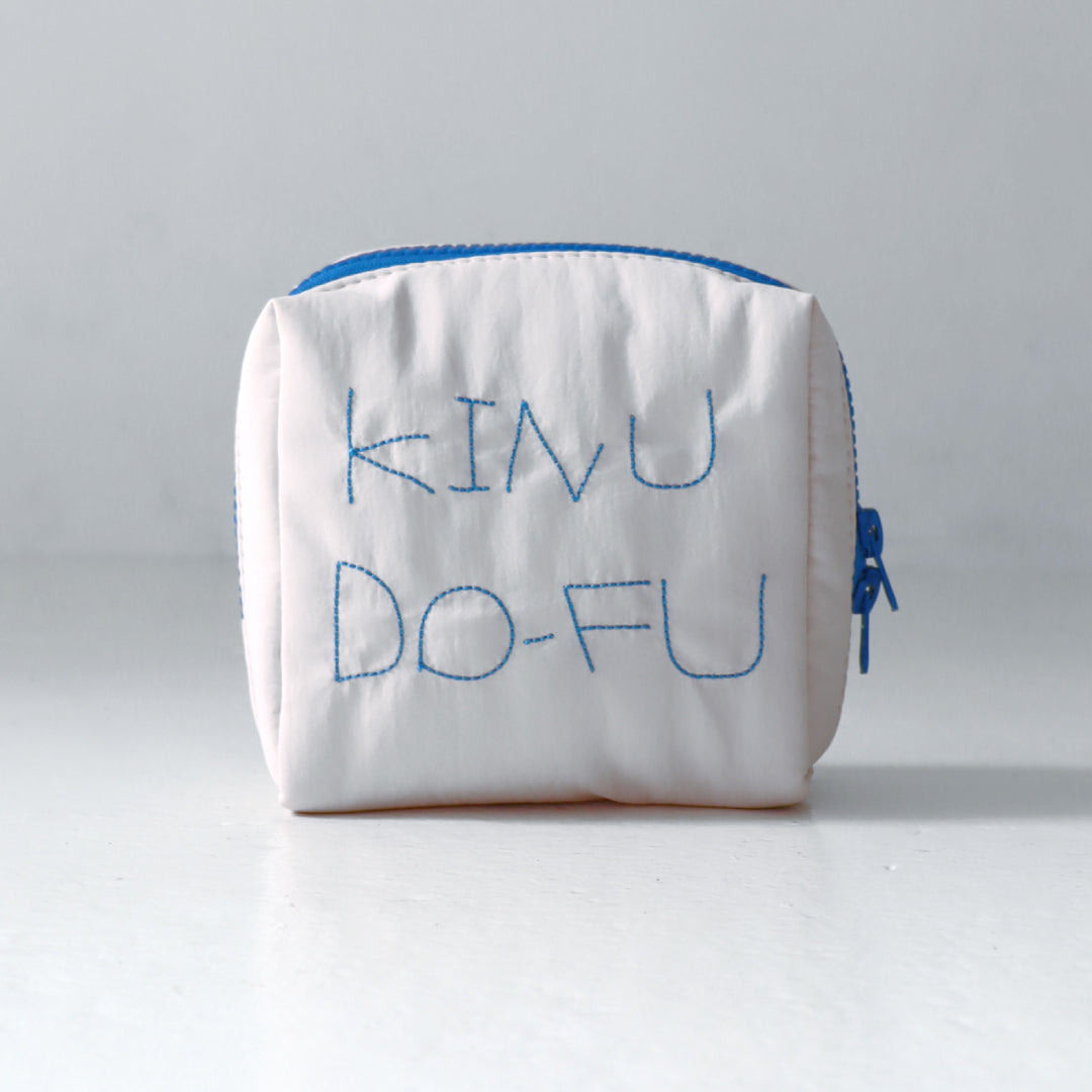 KIVISDOU きびす堂｜USOTUKIポーチ 刺繍 小物入れ 大容量 内ポケット付き ウソメッセージ ｜k81184