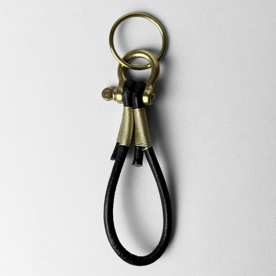Lib Curate リブキュレート｜日常使いとビジネスシーン The Spread Leather Key Chain｜KC02