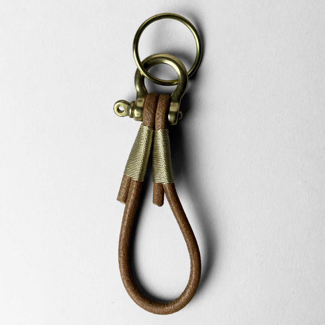 Lib Curate リブキュレート｜日常使いとビジネスシーン The Spread Leather Key Chain｜KC02