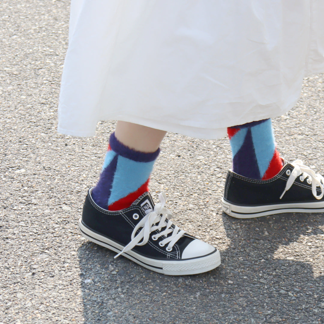 KIVISDOU きびす堂｜2足組 カラフルで遊び心があるモンスタークルーソックス ふわふわ モコモコ 個性的な靴下 ｜k41029